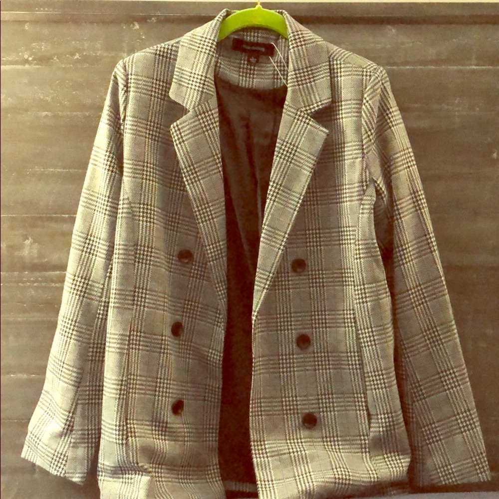 Vida Clothing - Plaid Blazer